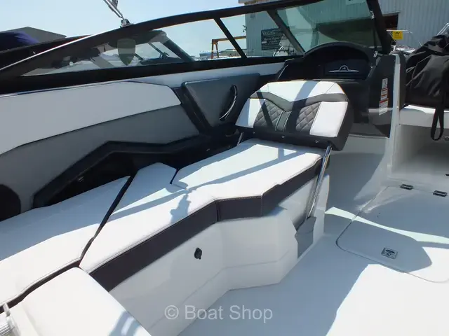 Monterey 238ss Bowrider