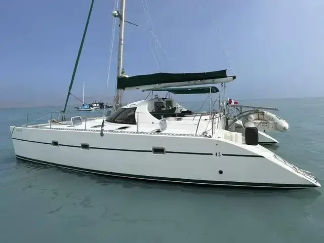 Lagoon 42