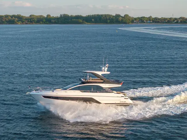 Fairline Squadron 58 - MODEL 2024