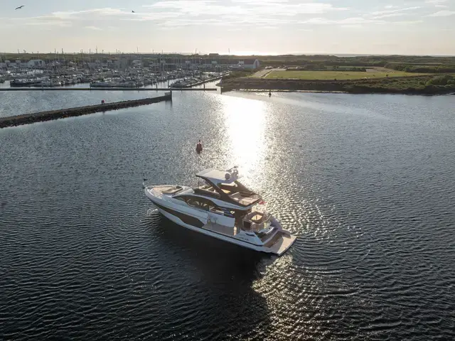 Fairline Squadron 58 - MODEL 2024