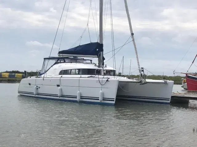 2001 Lagoon 410