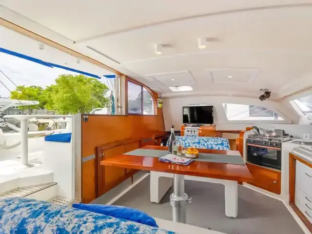 Catana 42 OWNERS VERSION