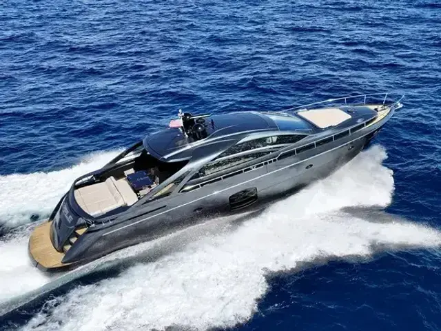 Pershing 70