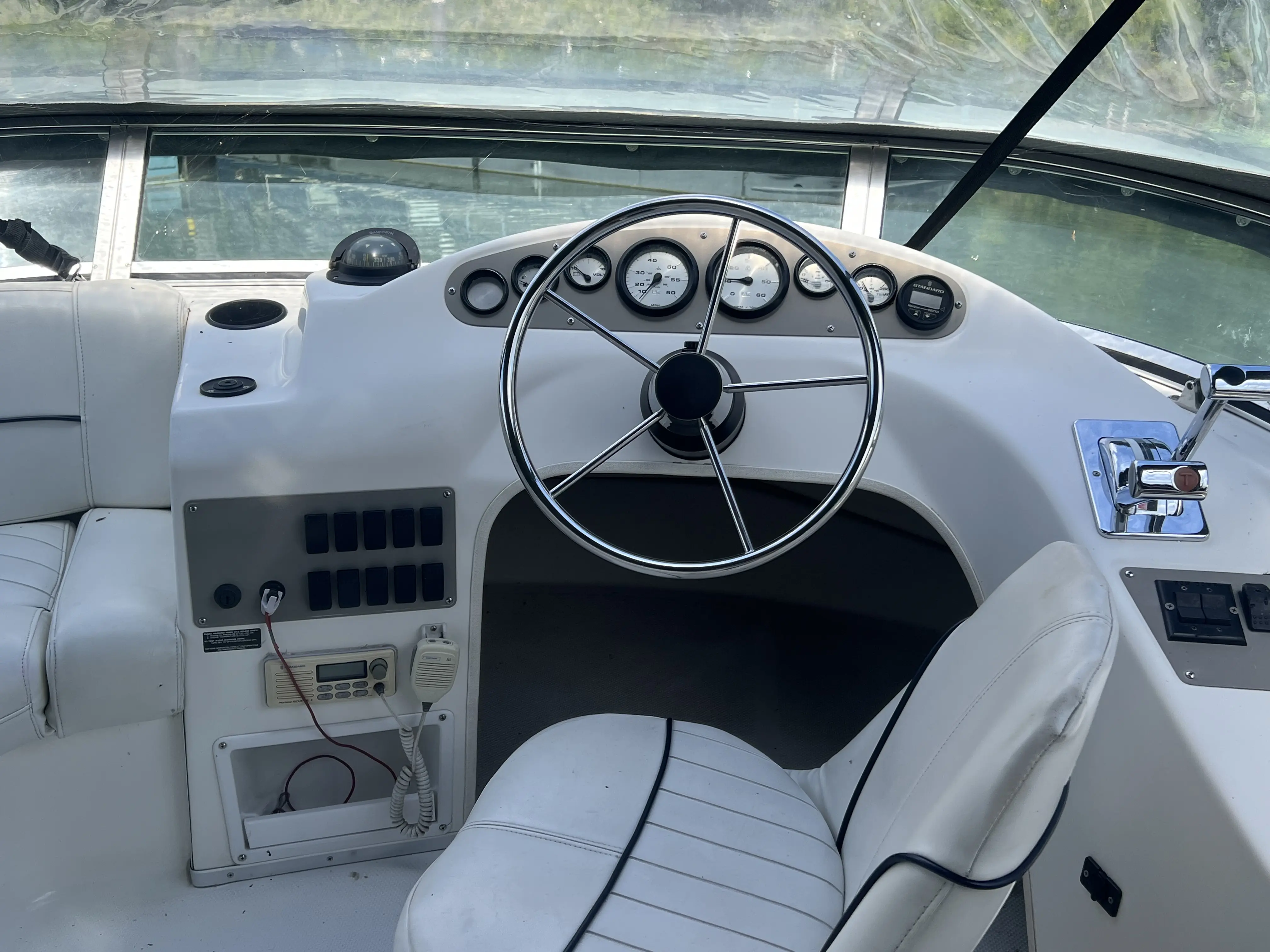 2000 Bayliner 2858 ciera flybridge