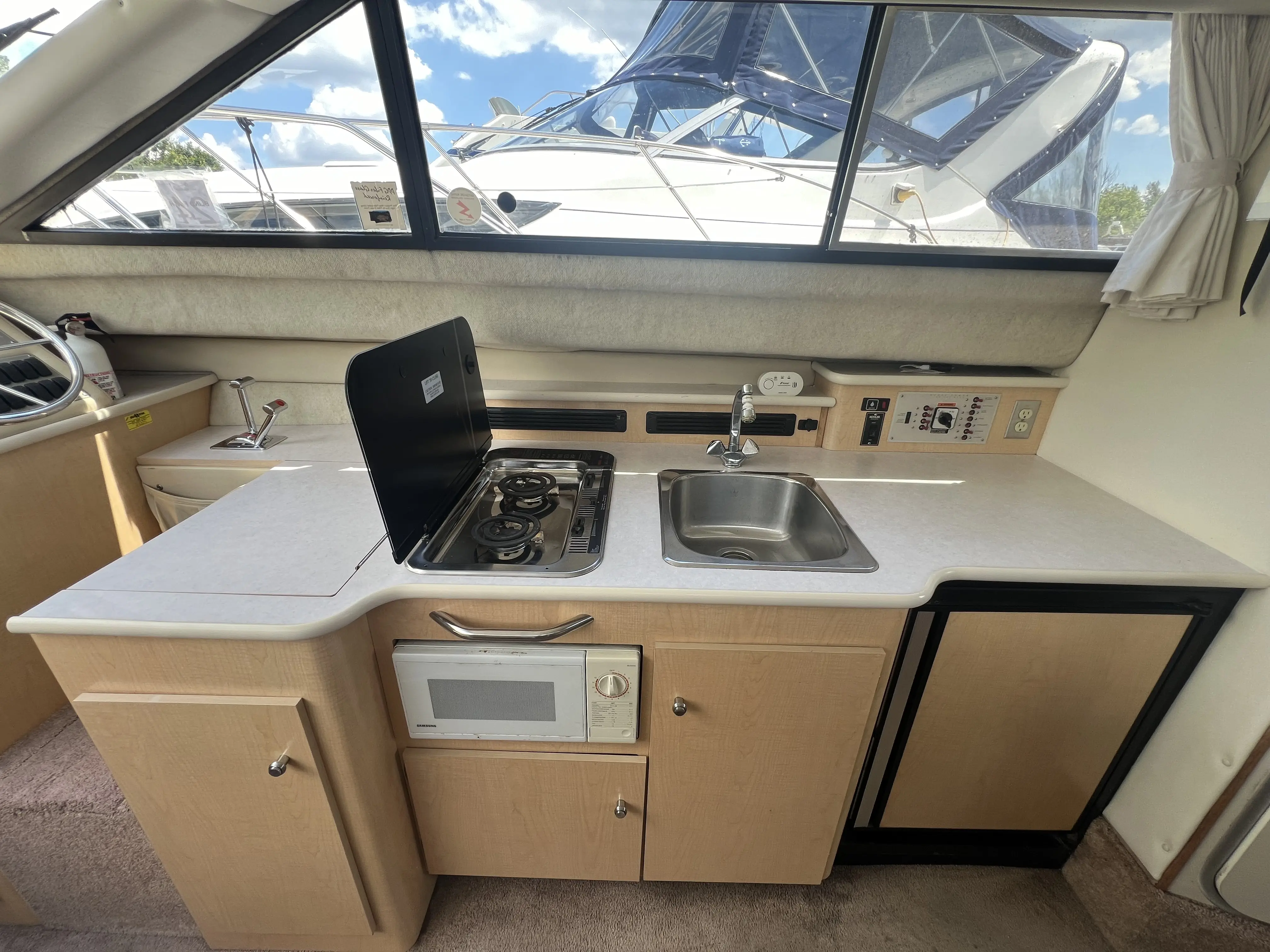 2000 Bayliner 2858 ciera flybridge