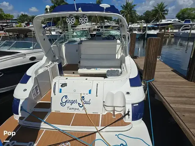 Cruisers Yachts 320 Express