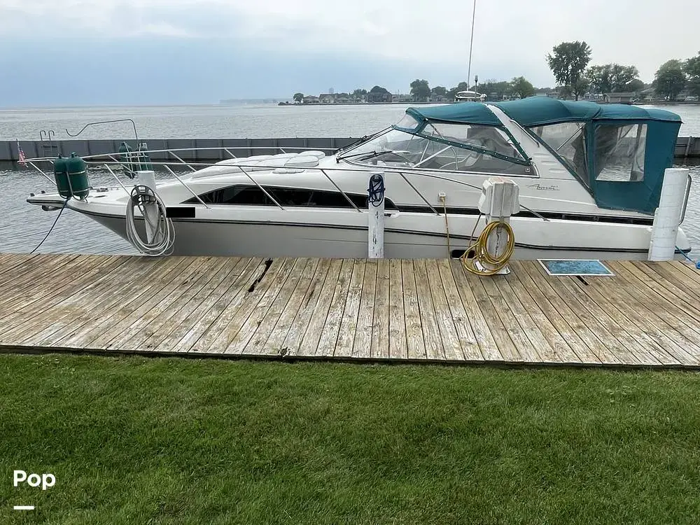 1995 Bayliner avanti 3255