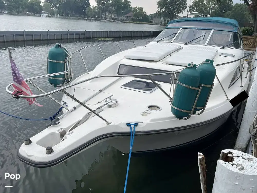 1995 Bayliner avanti 3255