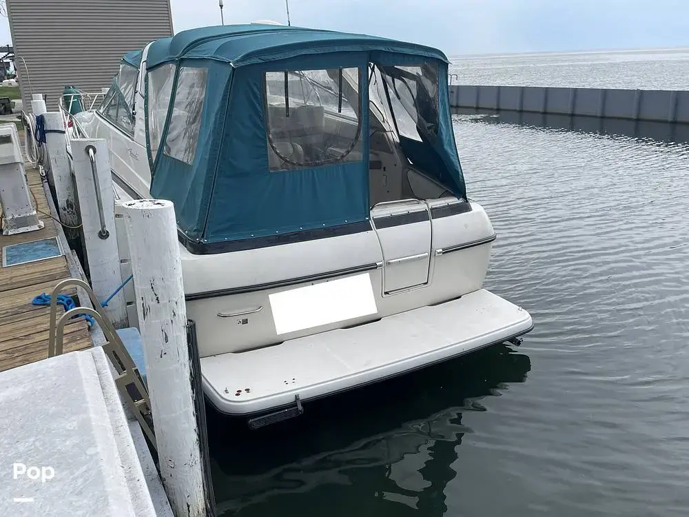 1995 Bayliner avanti 3255