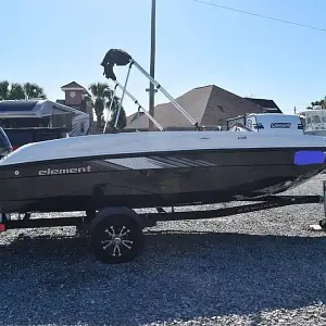 2022 Bayliner Element E18