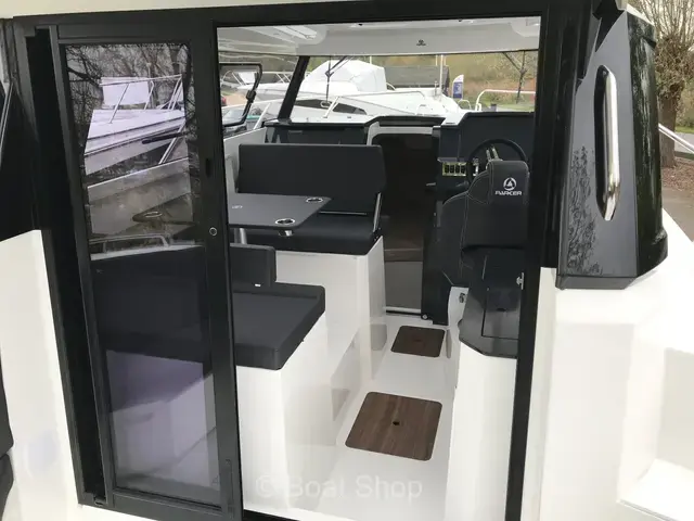 Parker Boats 790 Explorer