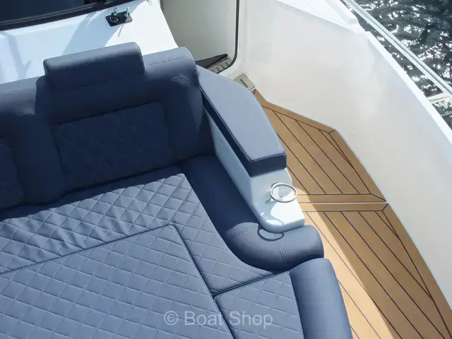 Parker Boats Sorrento 100