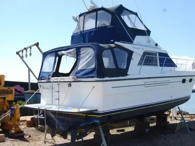 Marine Projects Princess 35 Flybridge