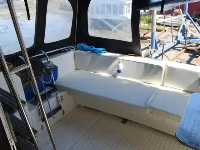 Marine Projects Princess 35 Flybridge