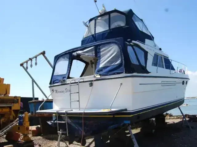 Marine Projects Princess 35 Flybridge