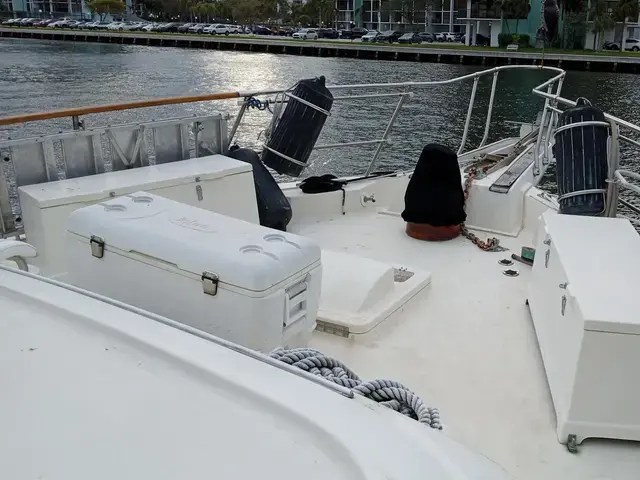 Hatteras 53 Extended Deck