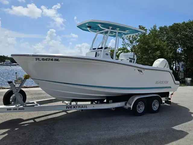 Blackfin Boats 222 CC