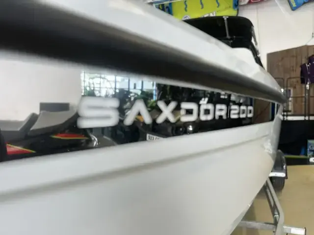 Saxdor 200