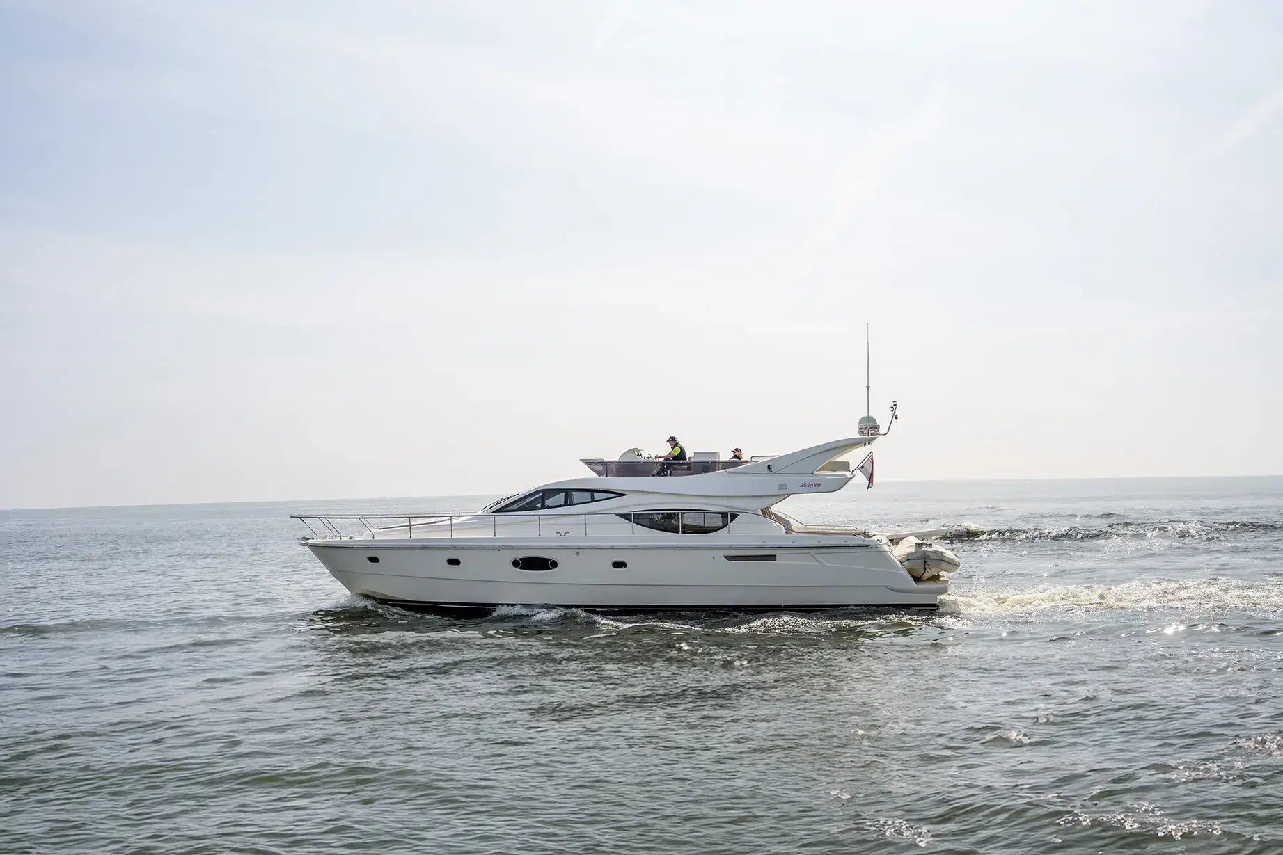 2005 Ferretti 550