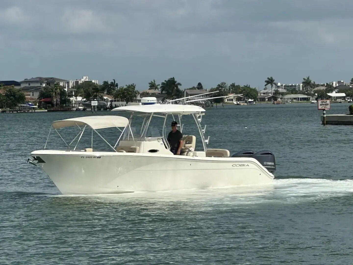 2016 Cobia Boats 296cc