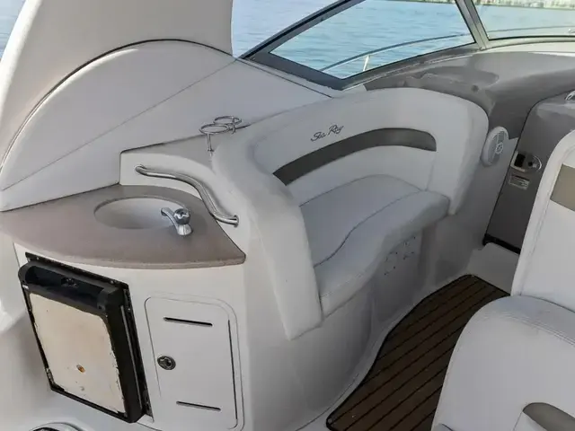 Sea Ray 320 Sundancer