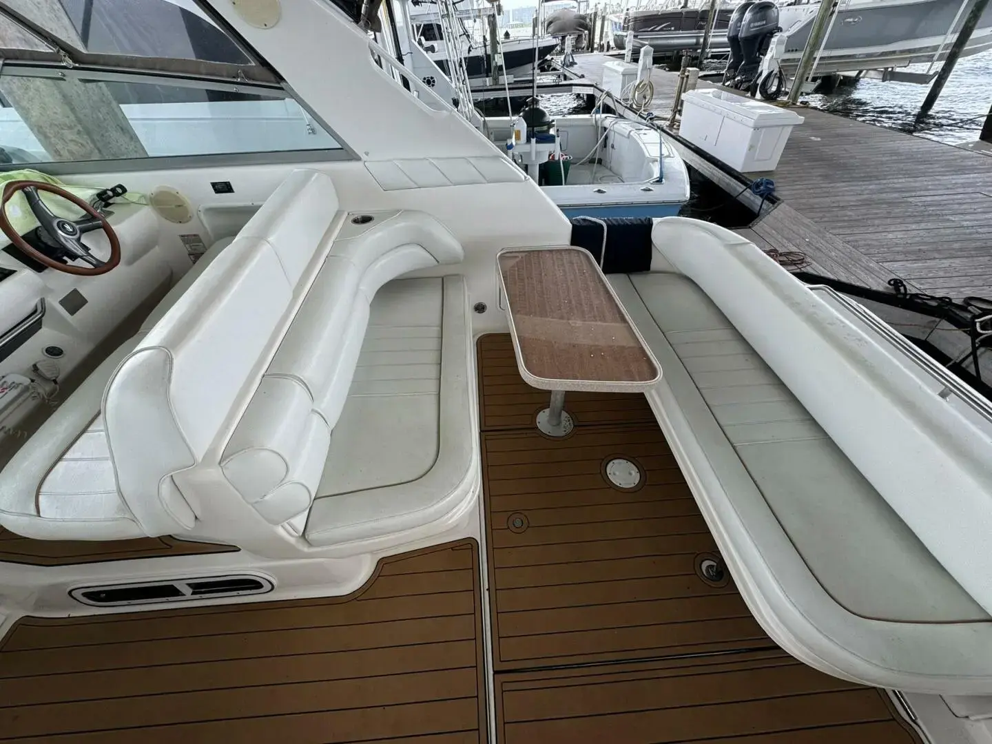 1997 Sea Ray 330 sundancer