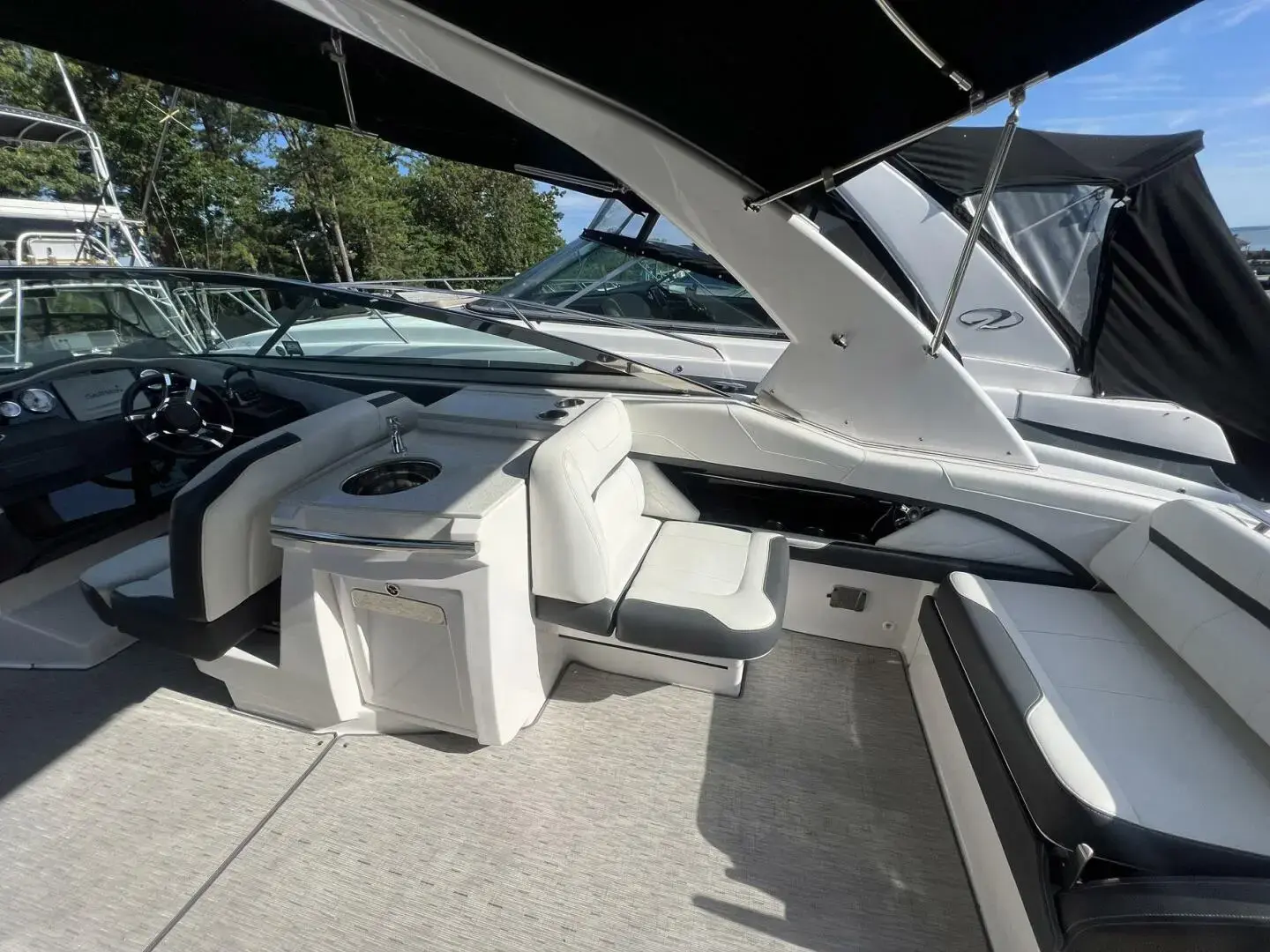 2016 Regal 3200 bowrider