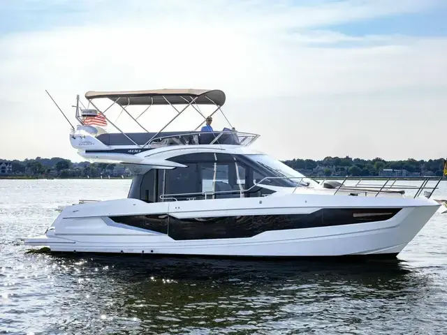 Galeon 400 Fly