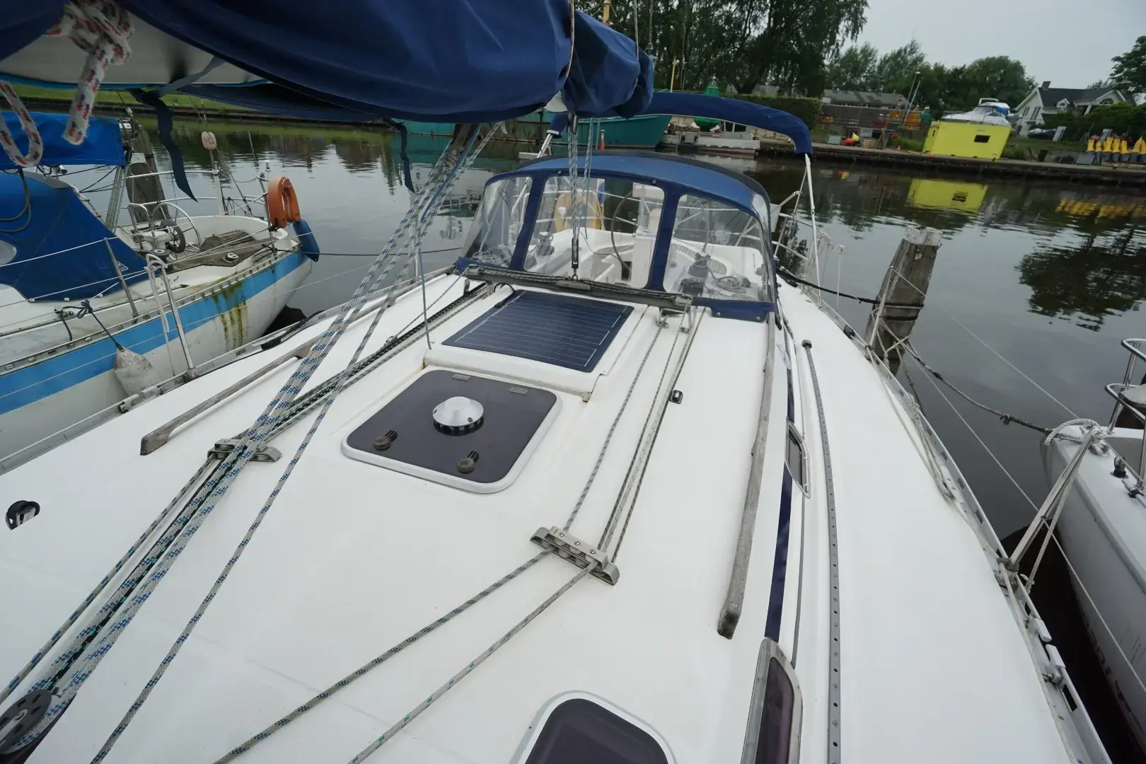 1999 Dufour 38 classic (3 cabin)