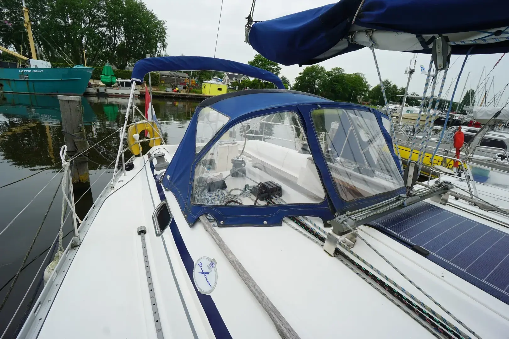 1999 Dufour 38 classic (3 cabin)