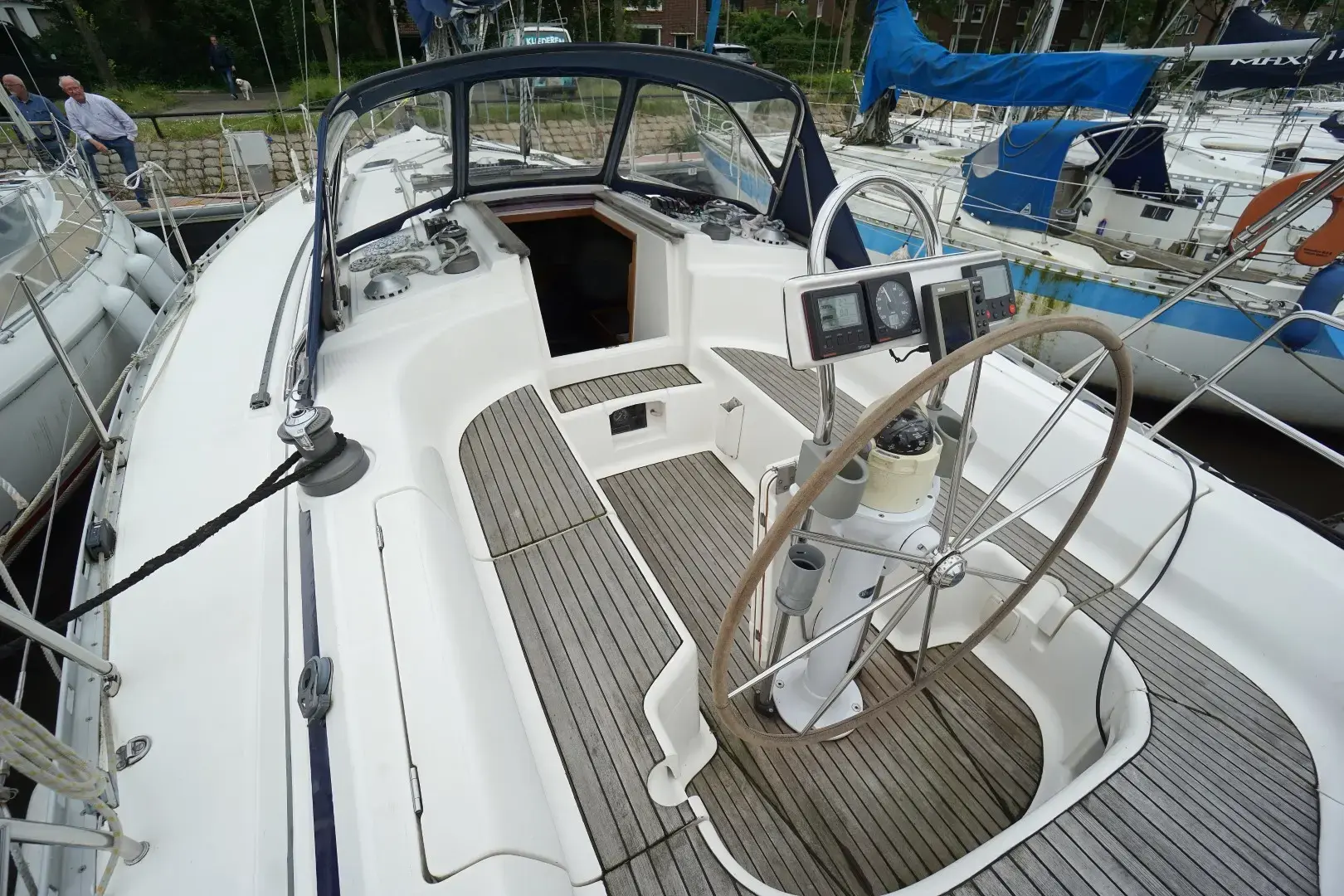 1999 Dufour 38 classic (3 cabin)