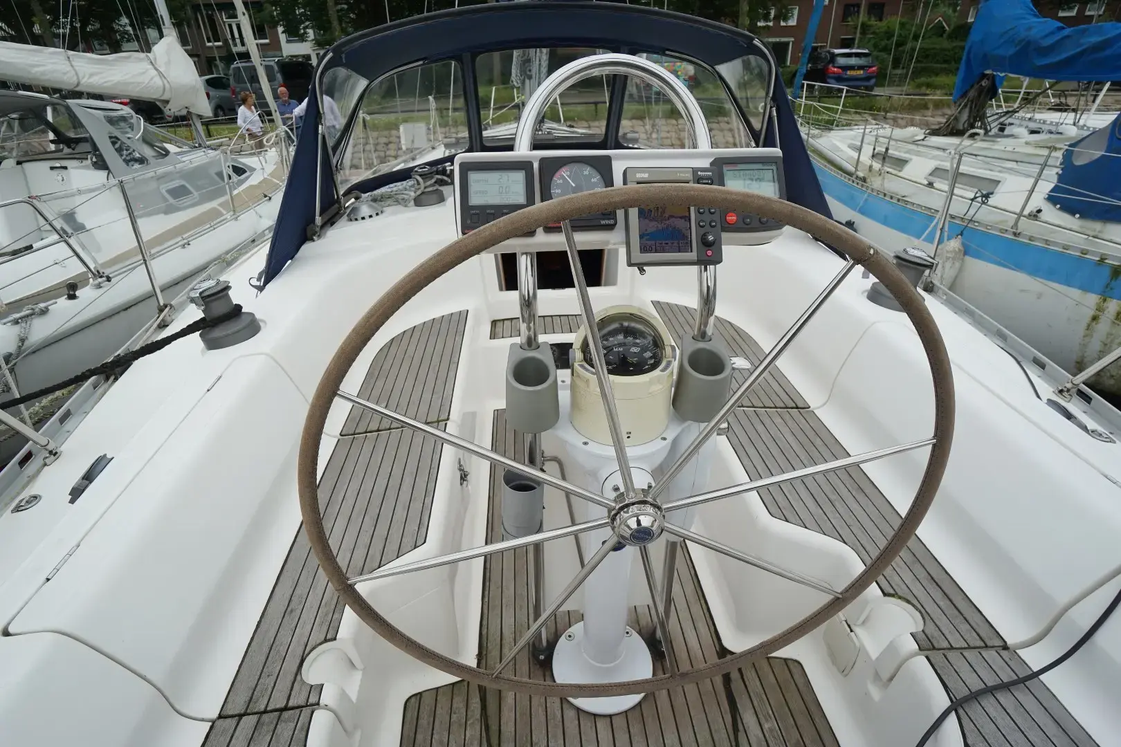 1999 Dufour 38 classic (3 cabin)