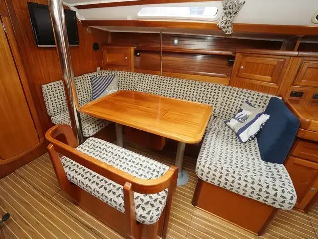 Dufour 38 Classic (3 Cabin)