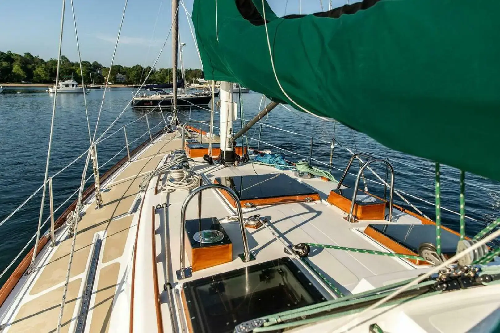 1986 Hinckley sou'wester sloop