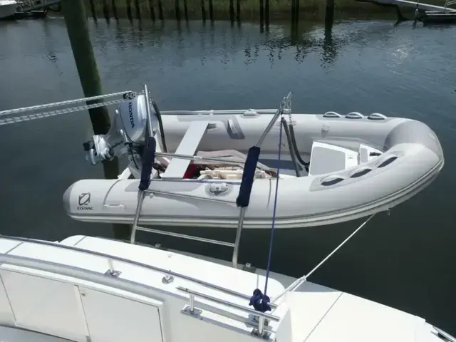 Carver 444 Cockpit Motor Yacht