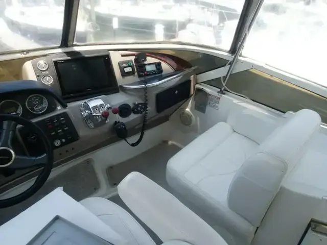 Carver 444 Cockpit Motor Yacht