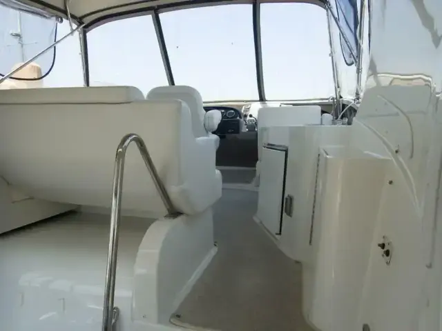 Carver 444 Cockpit Motor Yacht