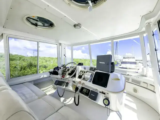 Carver 504 Cockpit Motor Yacht