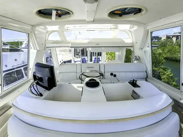 Carver 504 Cockpit Motor Yacht