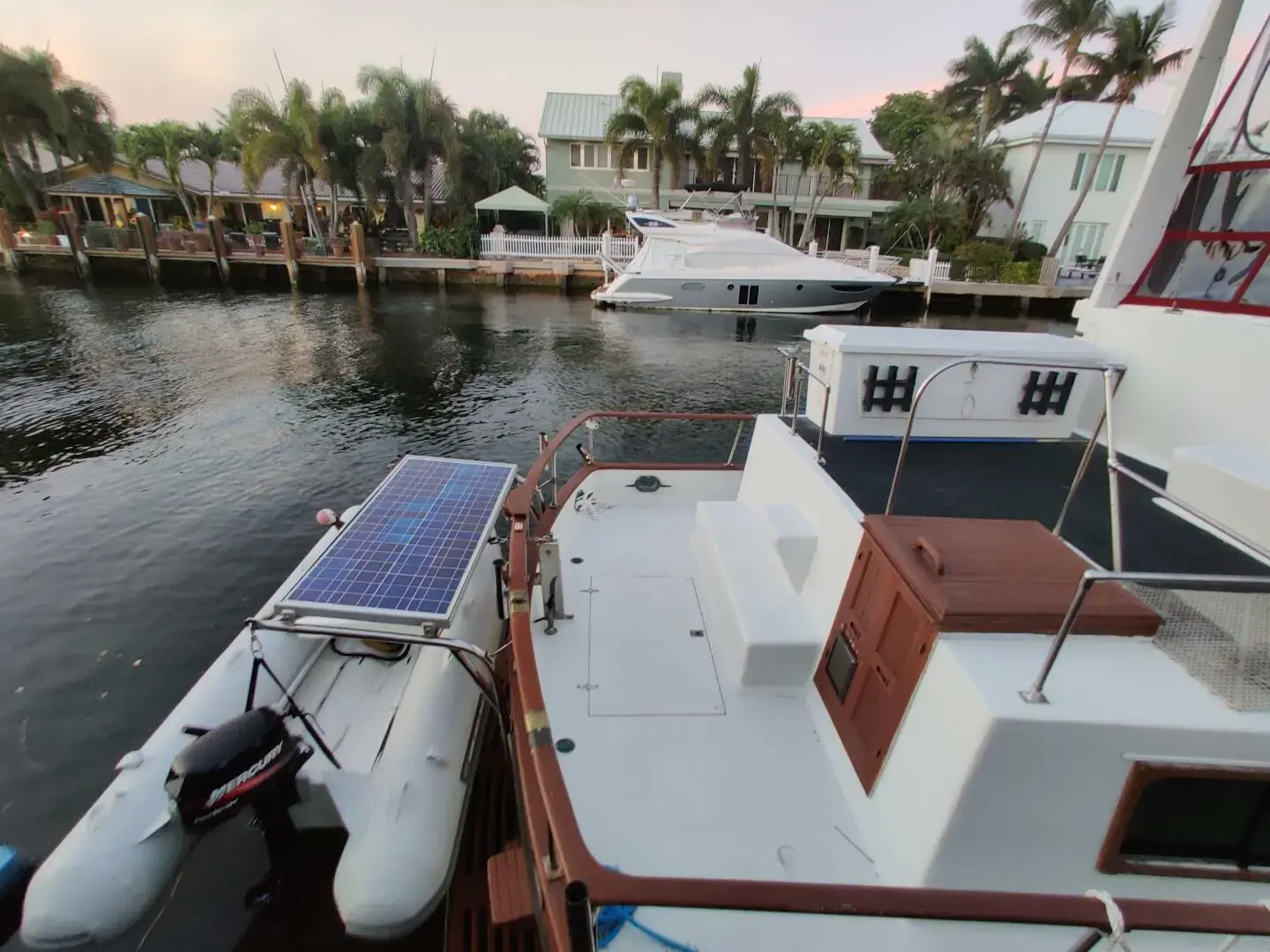 1979 Marine Trader long range cruiser