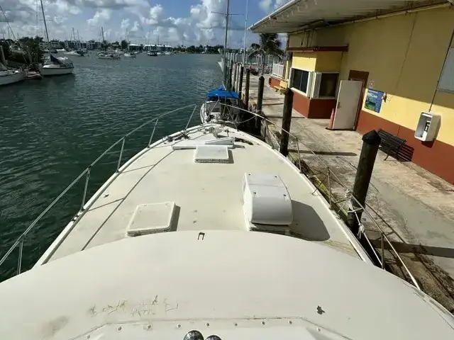 Hatteras 45 Convertible