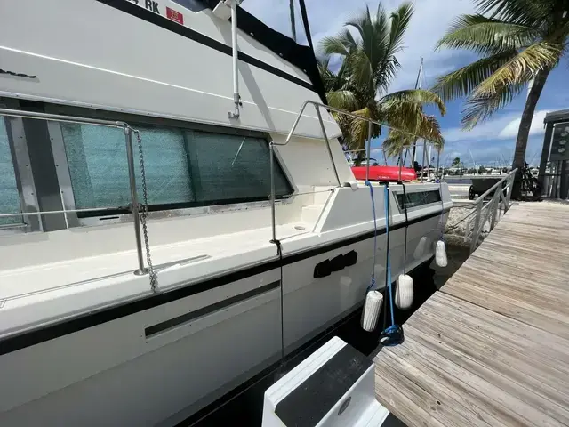 Hatteras 40 Double Cabin