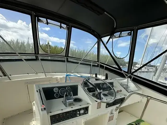 Hatteras 40 Double Cabin