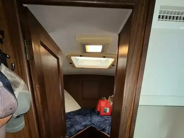 Hatteras 40 Double Cabin