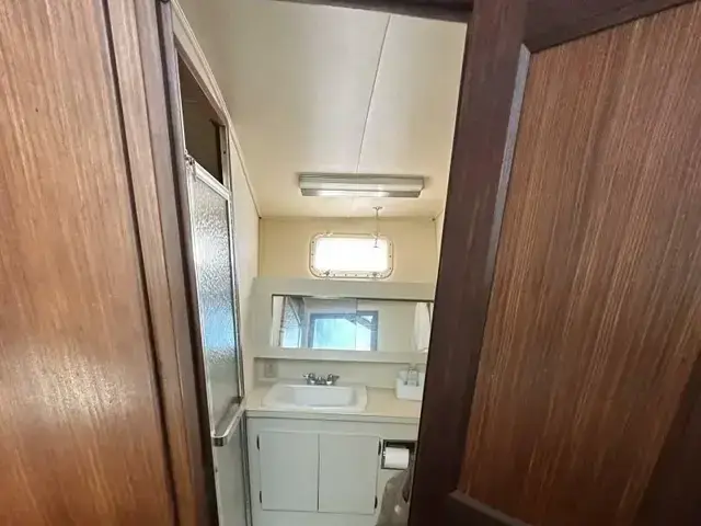 Hatteras 40 Double Cabin