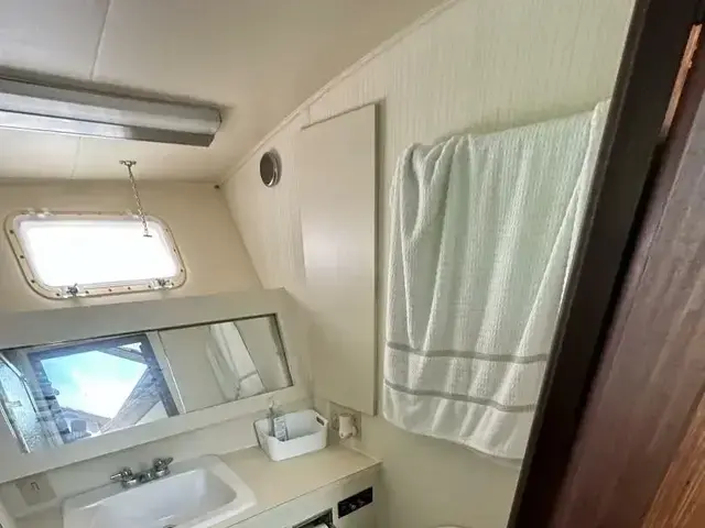 Hatteras 40 Double Cabin