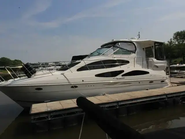 Cruisers Yachts 415