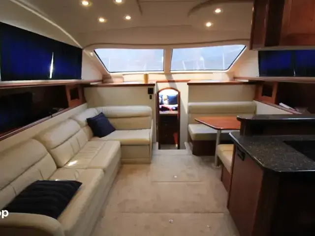 Cruisers Yachts 415