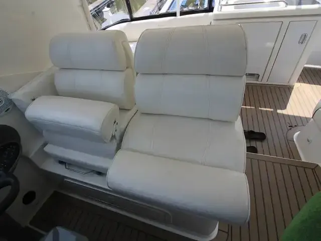 Cruisers Yachts 415