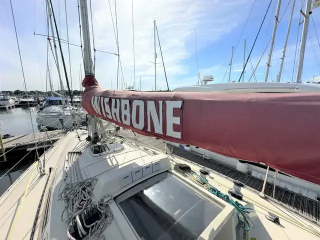 Contessa 33